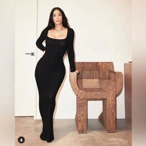 SKIMS SOFT LOUNGE LONG SLEEVE DRESS ONYX black ribbed size S NWT